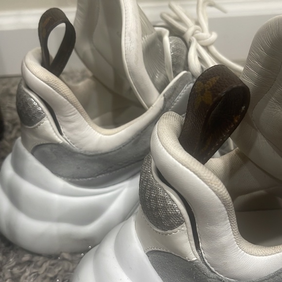 Might have to clean the soles of the inside, worn a couple times! - Picture 7 of 7